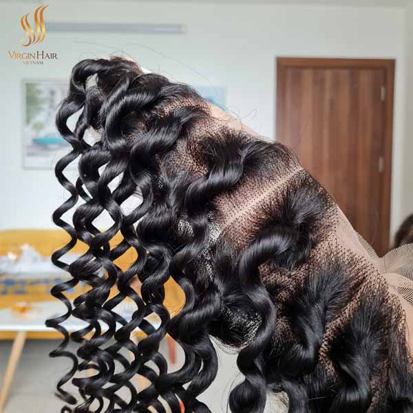 13x4 lace frontal wig deep wavy hair